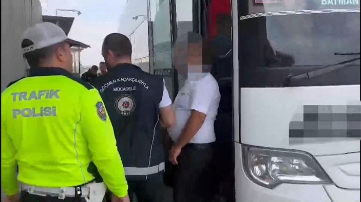 Diyarbakır'da göçmen kaçakçılarına operasyon: 11 gözaltı -3