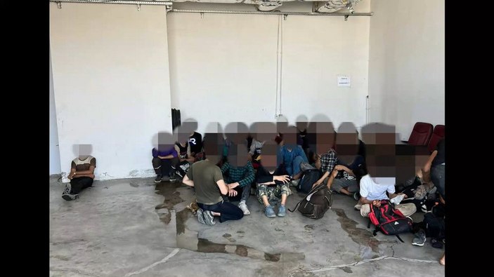 Diyarbakır'da göçmen kaçakçılarına operasyon: 11 gözaltı -8