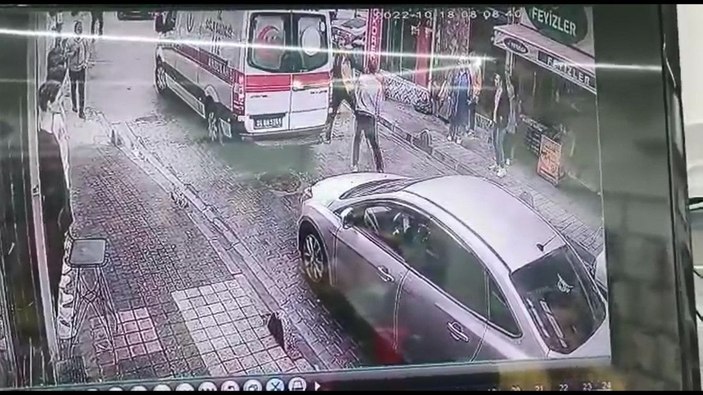 Sağlık çalışanlarıyla esnafın yol verme kavgası -2