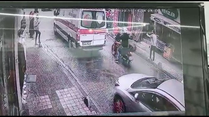Sağlık çalışanlarıyla esnafın yol verme kavgası -1