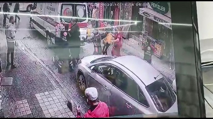 Sağlık çalışanlarıyla esnafın yol verme kavgası -7
