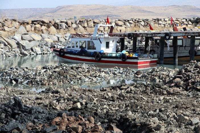 Van Gölü'ndeki balıkçı barınakları için bakanlık harekete geçti -1