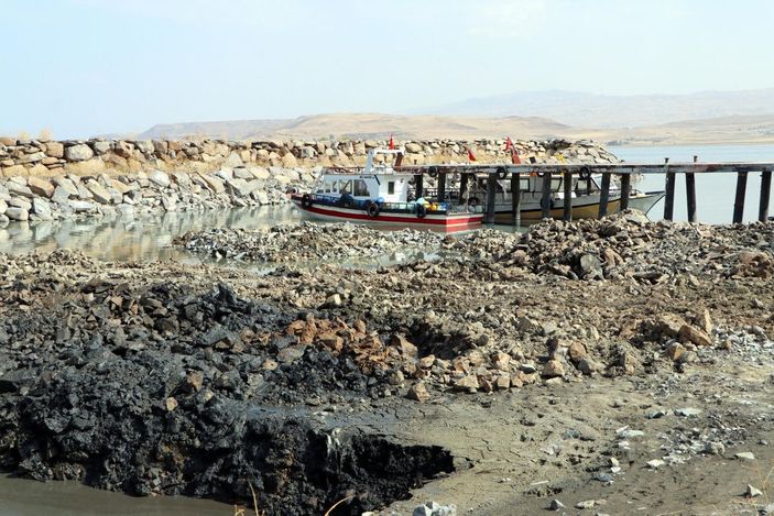 Van Gölü'ndeki balıkçı barınakları için bakanlık harekete geçti -3