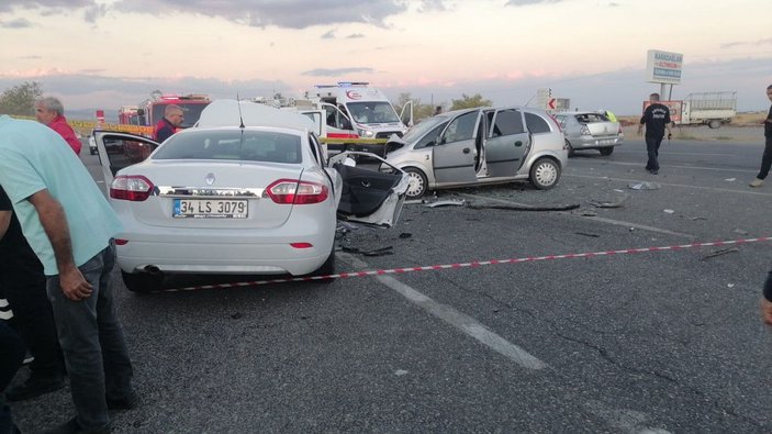 Adıyaman'da zincirleme kaza: 1 ölü, 10 yaralı -2