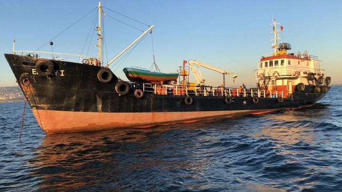 İzmit Körfezi'ni kirleten gemiye 795 bin TL ceza -1