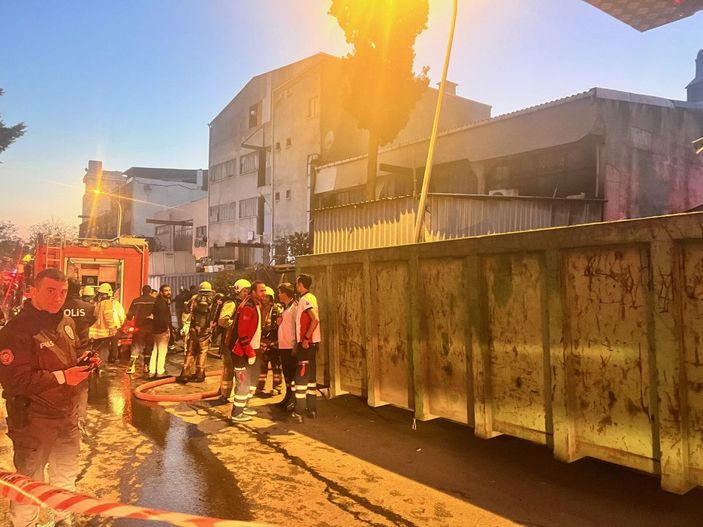 d Pendik’te krom kaplama atölyesinde yangın -3