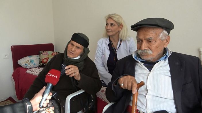 d Ev sahipleri tarafından kapıda bırakılan yaşlı çift, yeni evlerine kavuştu -2