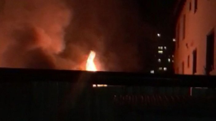 Kadıköy'de metruk 3 gecekonduda yangın çıktı  -2