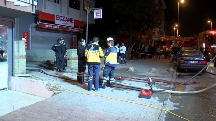 Kadıköy'de metruk 3 gecekonduda yangın çıktı  -3
