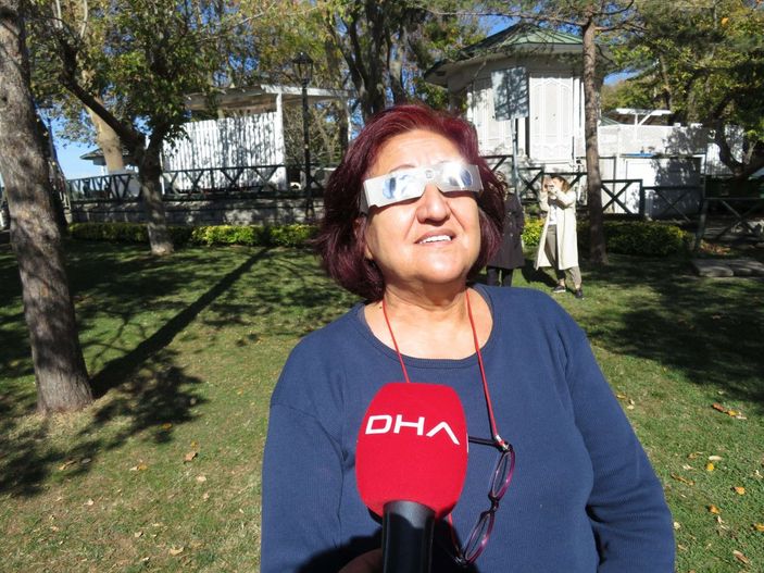 Taksim Meydanı ve Çamlıca Tepesinden güneş tutulmasını izlediler -7