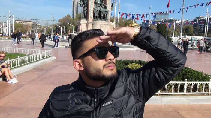 Taksim Meydanı ve Çamlıca Tepesinden güneş tutulmasını izlediler -5