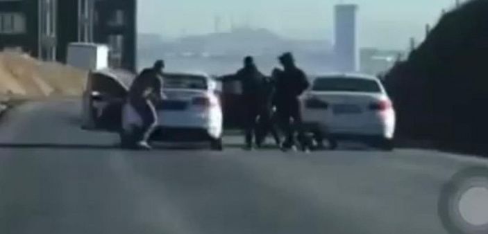 Trafikte avukatı tekme tokat dövdüler -1