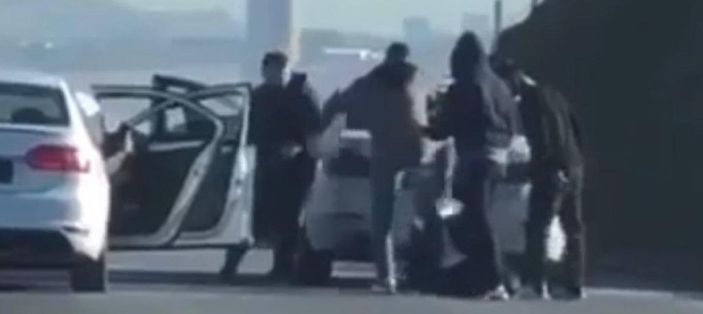 Trafikte avukatı tekme tokat dövdüler -3