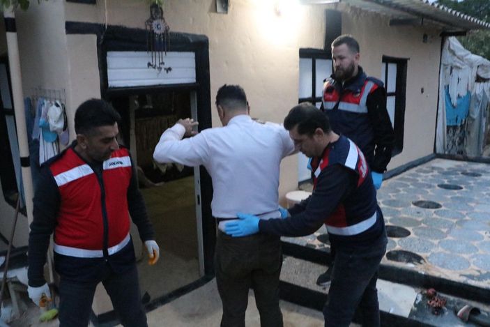 Şanlıurfa'da 63 adrese uyuşturucu baskını: 100'den fazla şüpheli gözaltında -5