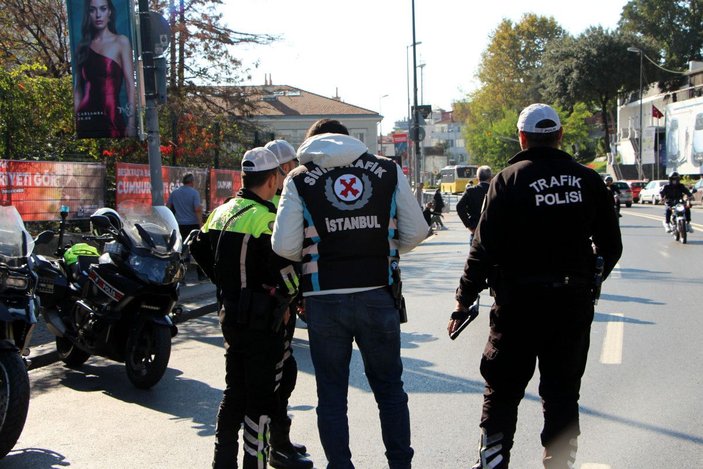 Beşiktaş'ta fosforlu yelek giymeden skuter kullananlara ceza -2