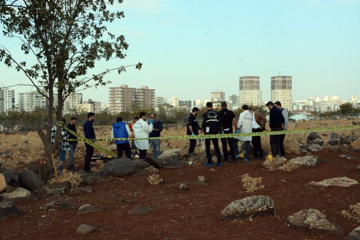 Boş arazide başından vurulmuş cesedi bulundu -3