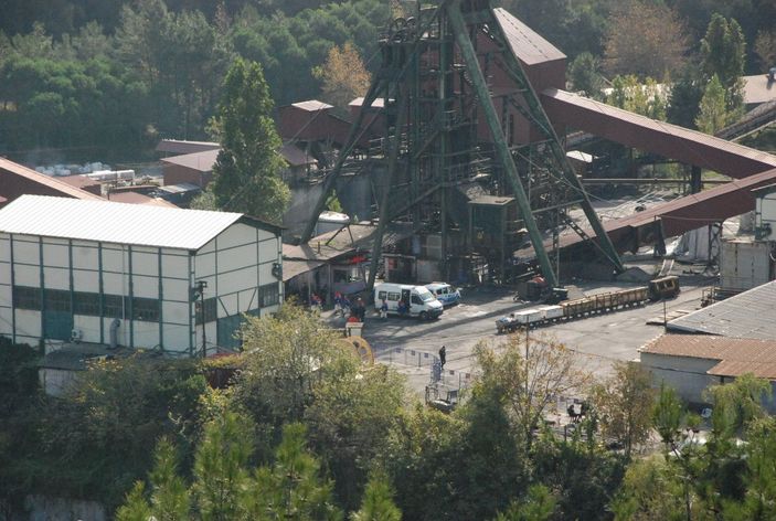 Facianın yaşandığı maden ocağında yangına karşı yeni baraj yapılıyor -3