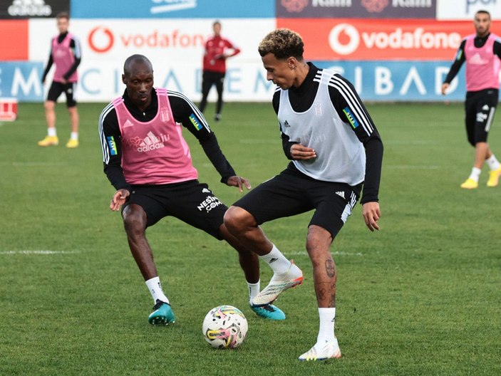 Şenol Güneş, Beşiktaş ile ilk antrenmanına çıktı -6