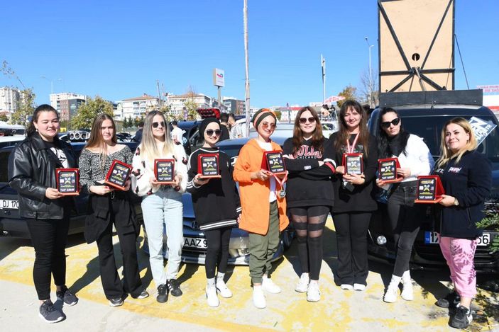 d 25'i kadın 1800 modifiyeli araç tutkunu, Çorlu'da bir araya geldi -3