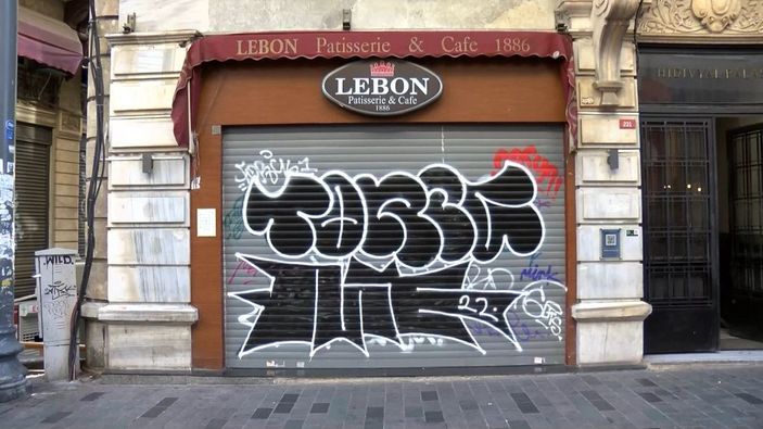 Beyoğlu'nda 212 yıllık Lebon pastanesi kapandı -1