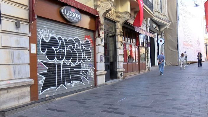 Beyoğlu'nda 212 yıllık Lebon pastanesi kapandı -4