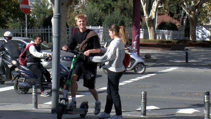 d Skuter tartışmasında söz gençlerin: “Defalarca düştüm ama vakitten kazandırıyor” -1