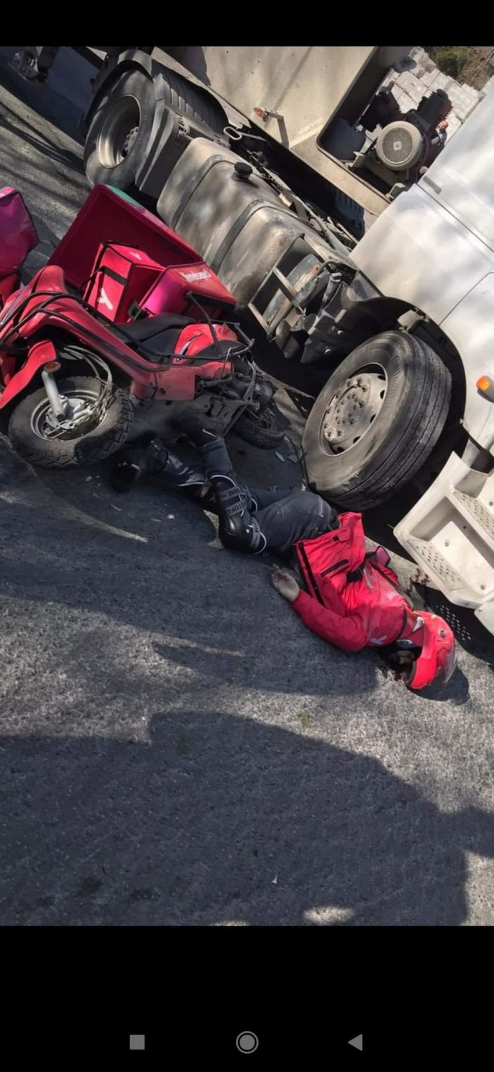 Sarıyer'de TIR'ın altında kalan motosikletli kurye öldü -1