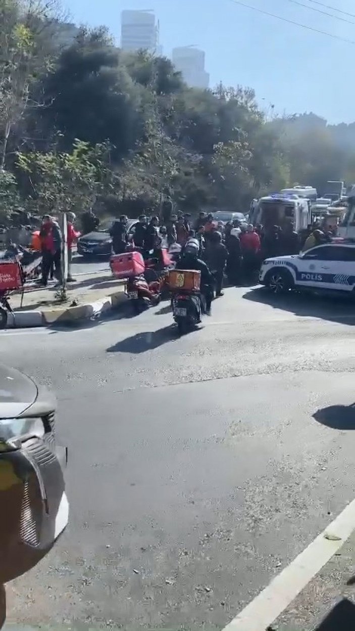 Sarıyer'de TIR'ın altında kalan motosikletli kurye öldü -4