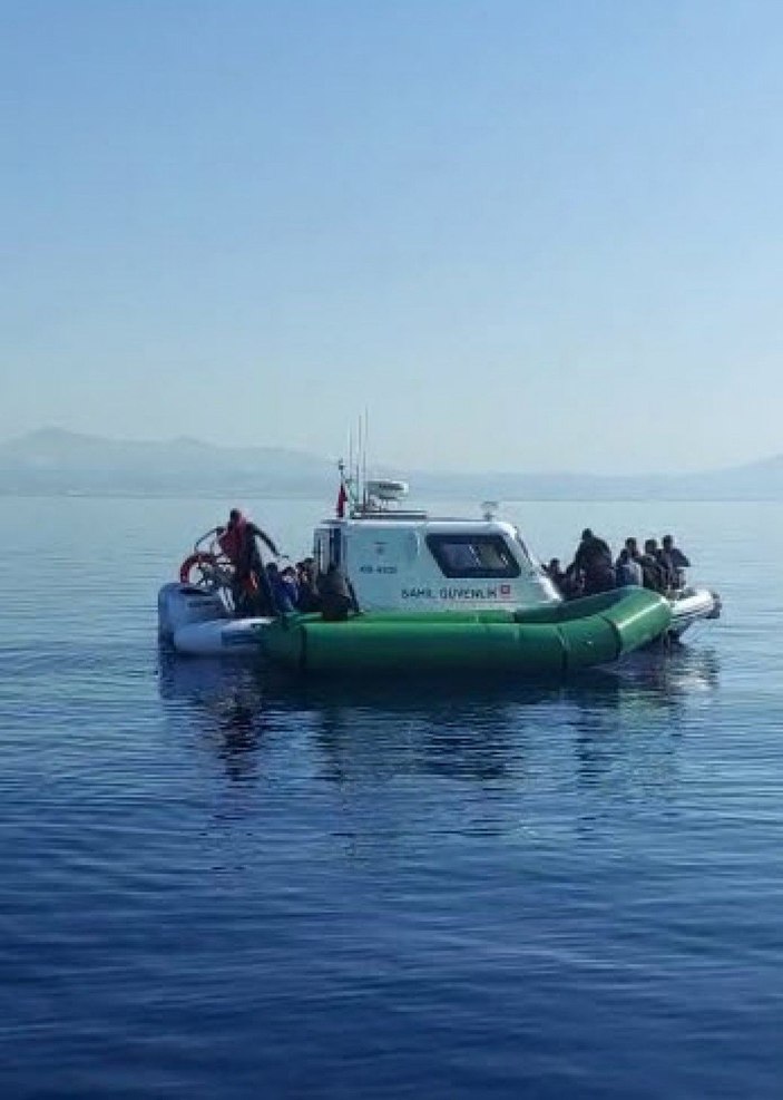 34 kaçak göçmen, balıkçı kardeşlerin dikkati sayesinde kurtarıldı -3