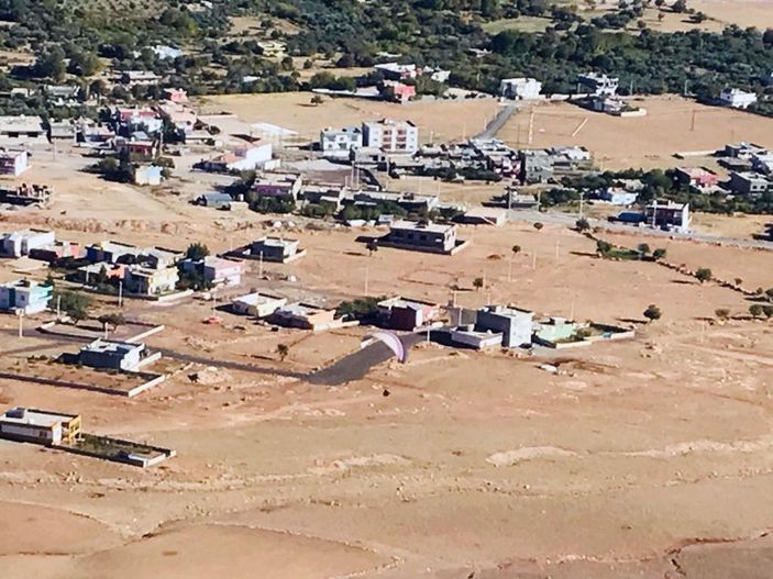 Muğla'dan gelen yamaç paraşütçü çift, Derik'te çocuklarla uçtu -10