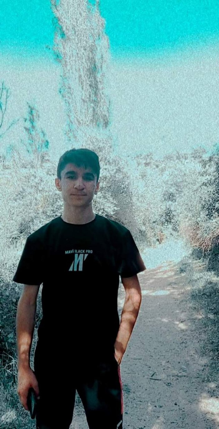 Mangaldan zehirlenen 17 yaşındaki Ahmet, 5 gün sonra yaşamını yitirdi -2