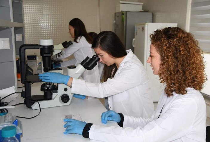 NKÜ'deki kanser aşısı çalışmalarında deney hayvanlarına geçiliyor -6
