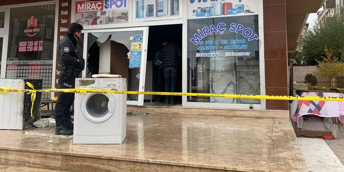 d Anne, kızını kaçıranın çalıştığı iş yerini ateşe verdi -7