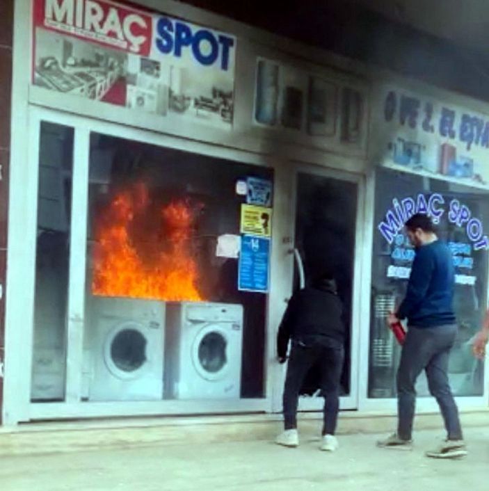 Anne, kızını kaçıranın çalıştığı iş yerini ateşe verdi -4