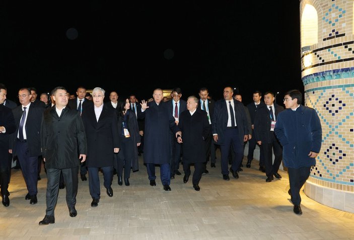 Cumhurbaşkanı Erdoğan liderlerle akşam yemeğine katıldı -3