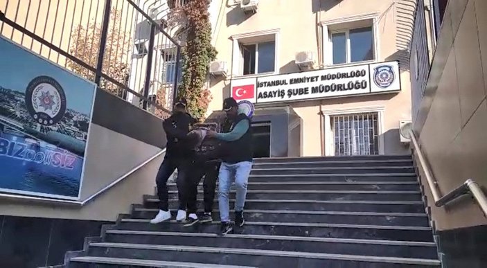 Kadıköy'de evi soyup otomobili çalmak için geri dönmüşler -6