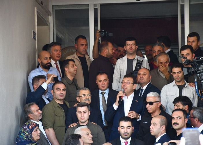 d Ekrem İmamoğlu, Adana'da -1