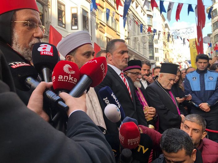 İstiklal Caddesi'nde teröre karşı birlik ve beraberlik yürüyüşü düzenlendi -4