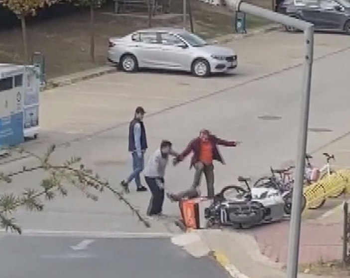 Başakşehir'de kuryeyi hastanelik eden dayak -5
