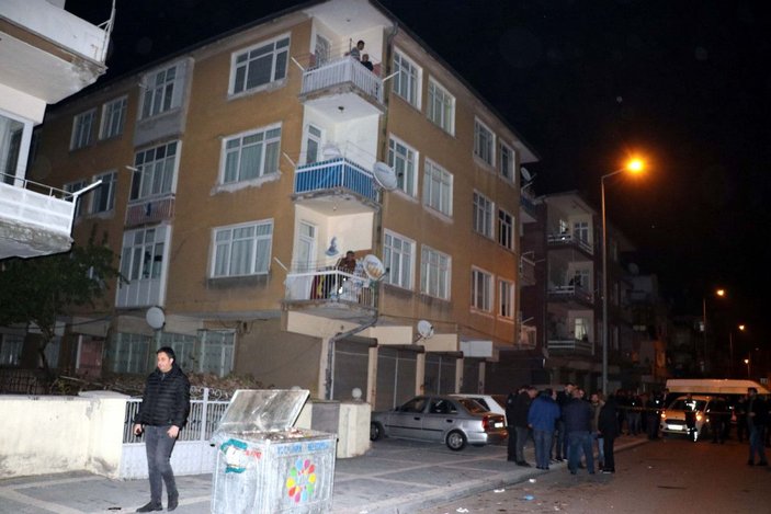 3 polis ile 1 bekçiyi bıçaklayan saldırgan hastanede öldü -6