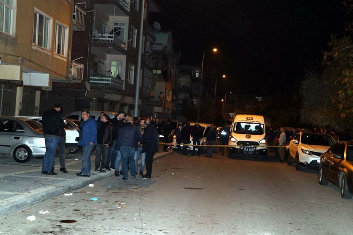 3 polis ile 1 bekçiyi bıçaklayan saldırgan hastanede öldü -7