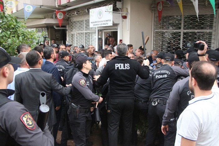 Adana HDP polis