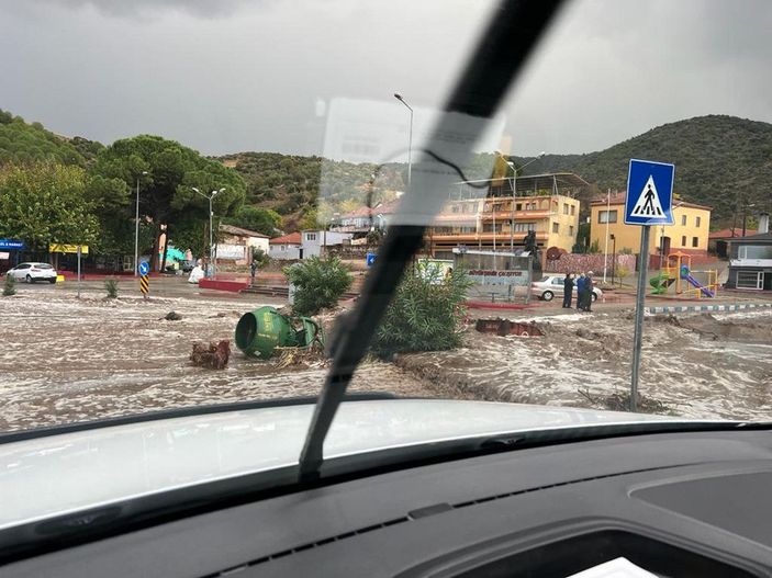 Aydın'da sağanak 6 ilçede hayatı olumsuz etkiledi -6