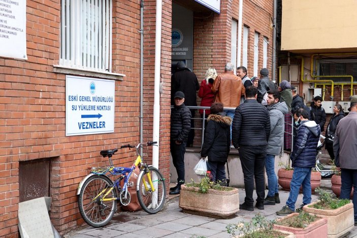 Eskişehir'de su zammı öncesi, yükleme noktalarında uzun kuyruk -5