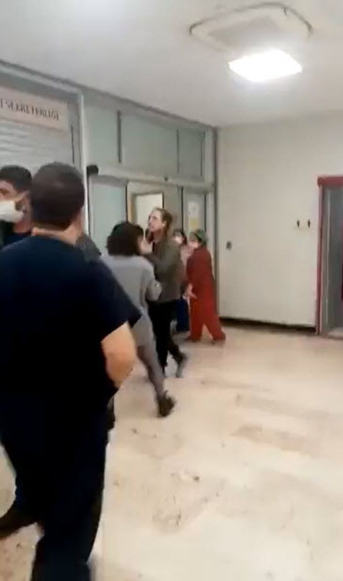 Hastane görevlilerine saldırı anı kameralarda -3