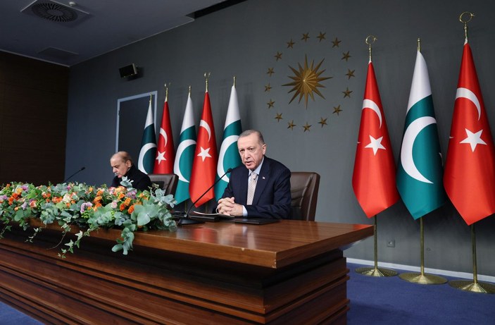 Cumhurbaşkanı Erdoğan Pakistan Başbakanı Şahbaz Şerif ile ortak basın açıklaması yaptı -3