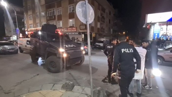 Sultangazi’de bebeğiyle yürüyen kadına silahlı saldırı