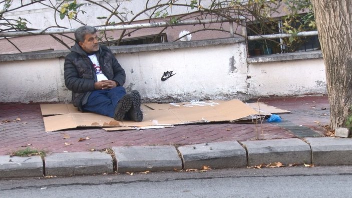 Oğlu kaçırılan babadan Ankara'da, HDP önünde oturma eylemi -2