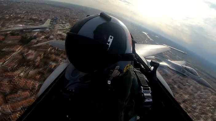 MSB, F-16’ların Edirne’de selamlama uçuşuna ait havadan görüntüleri paylaştı -5