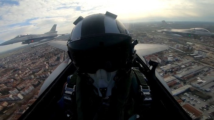 MSB, F-16’ların Edirne’de selamlama uçuşuna ait havadan görüntüleri paylaştı -3